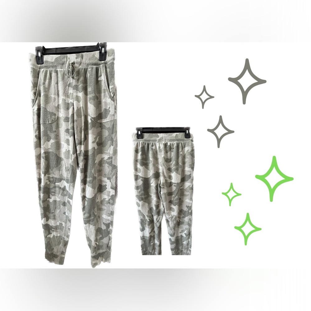 Cute & comfy army print joggers 💚